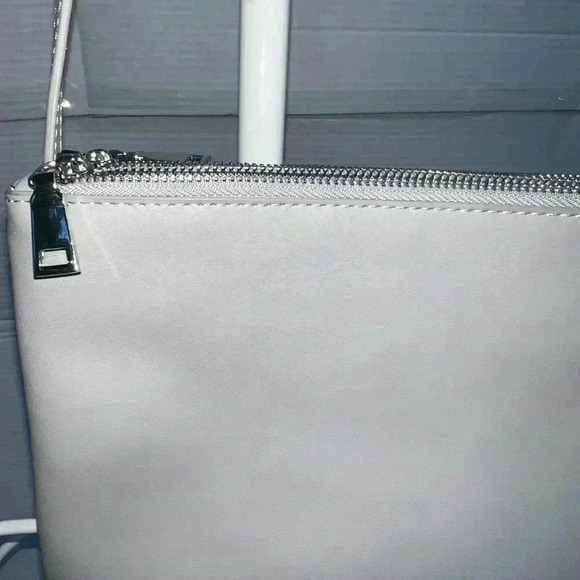 Urban Expressions Crossbody Bag - Picture 3 of 6